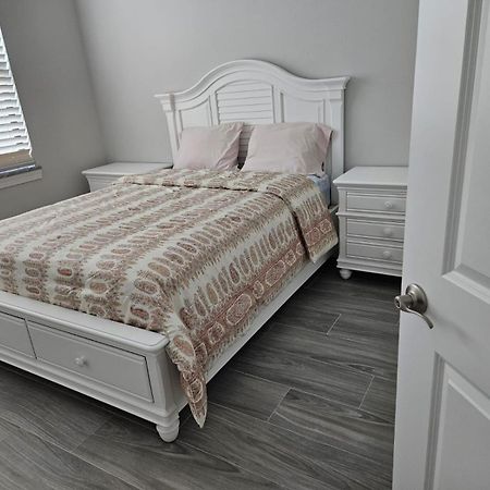 Newly Built Villa Ballerina With Heated Pool And Incredible View Into Beautiful Arrowheadcanal Кейп Корал Екстериор снимка